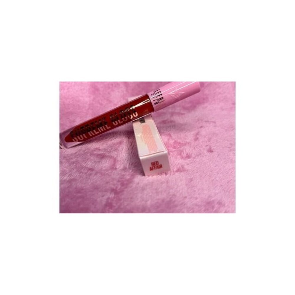Jeffree Star Cosmetics Supreme Gloss Lip Gloss in shade: Red Affair NIB NEW NWT